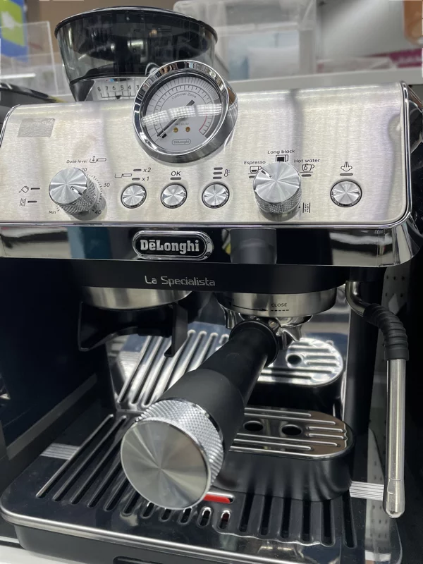 DeLonghi La Specialista Prestigio vs. Arte vs Maestro: Which Do You Buy?