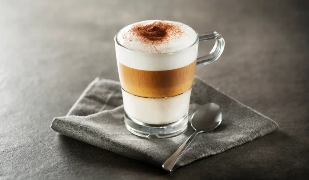 latte vs coffee with milk