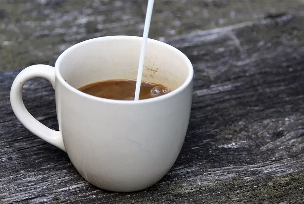 coffee with milk vs latte