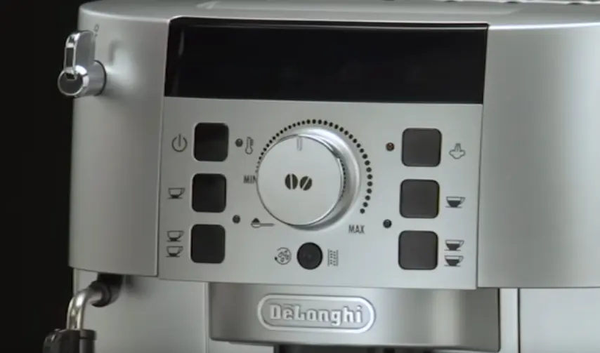 DeLonghi Magnifica S vs Philips 2200 [Philips Wins!]