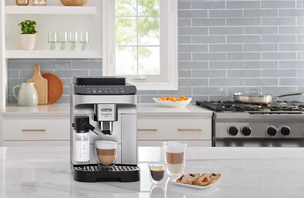 Philips 3200 or DeLonghi Magnifica Evo? Here's Your Guide