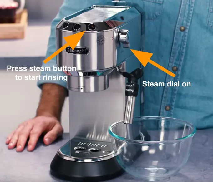 delonghi steam light keeps flashing